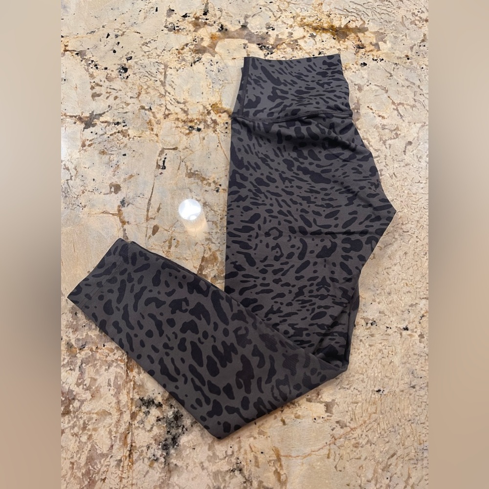 25” inseam lululemon leggings